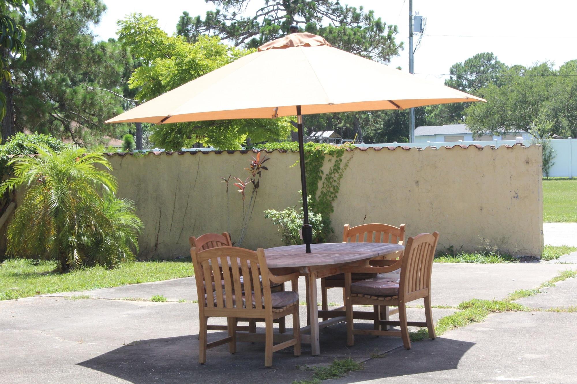 Oyo Family Ranch At Melbourne Fl Hotel Exterior photo