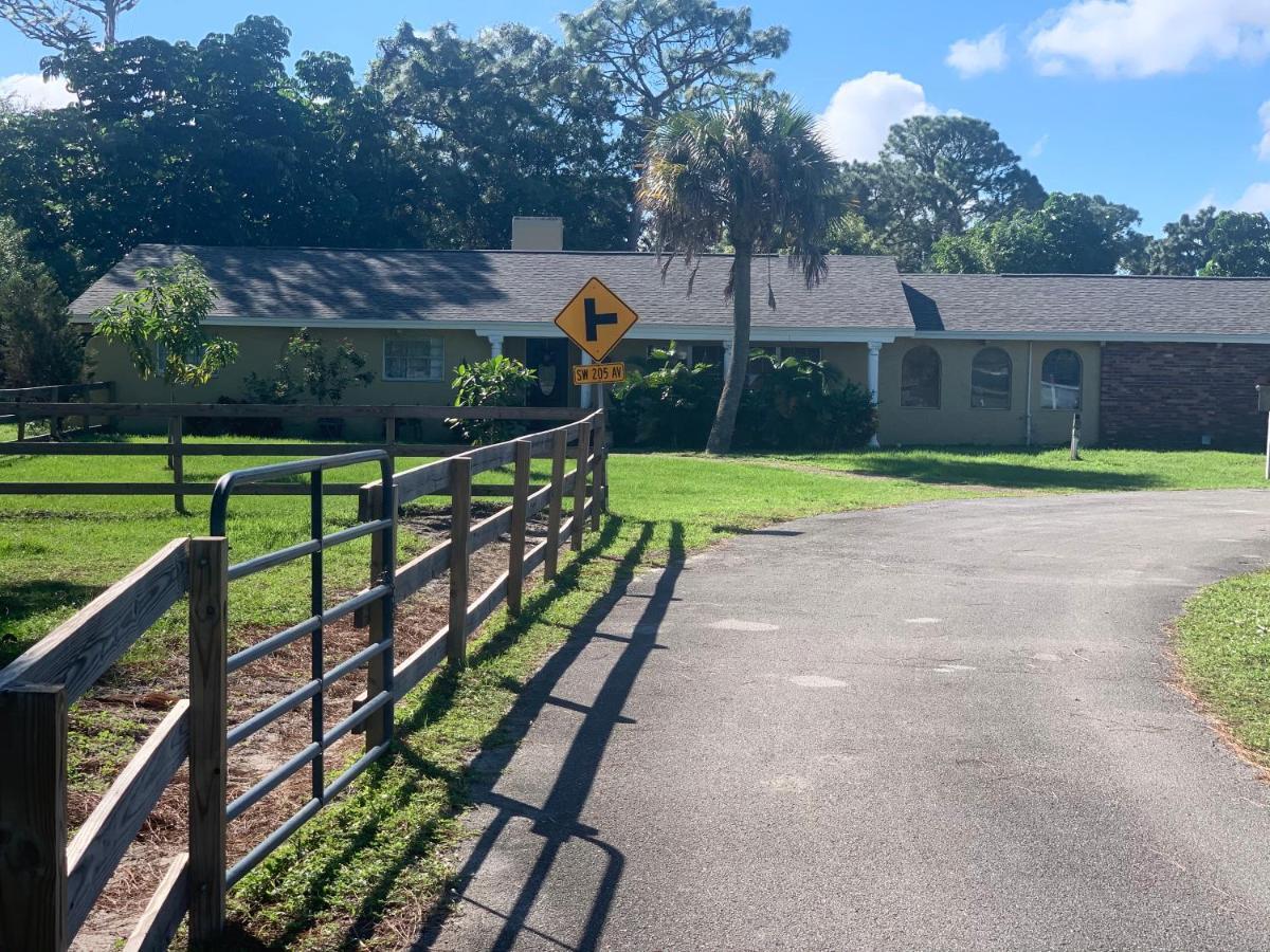 Oyo Family Ranch At Melbourne Fl Hotel Exterior photo